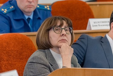 Депутаты приняли к сведению отчет Уполномоченного по правам человека